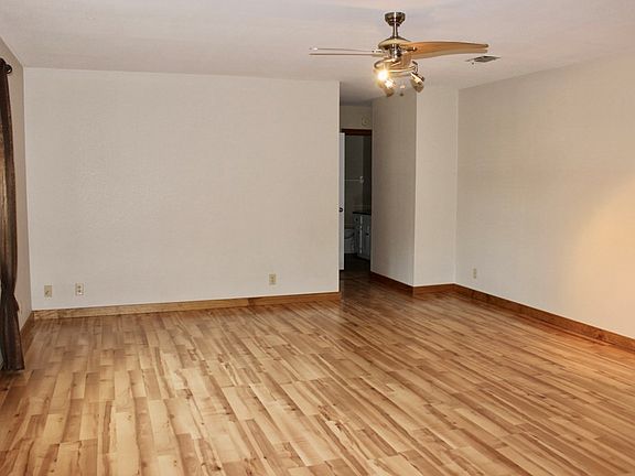 2nd image of 114 Laura Dr