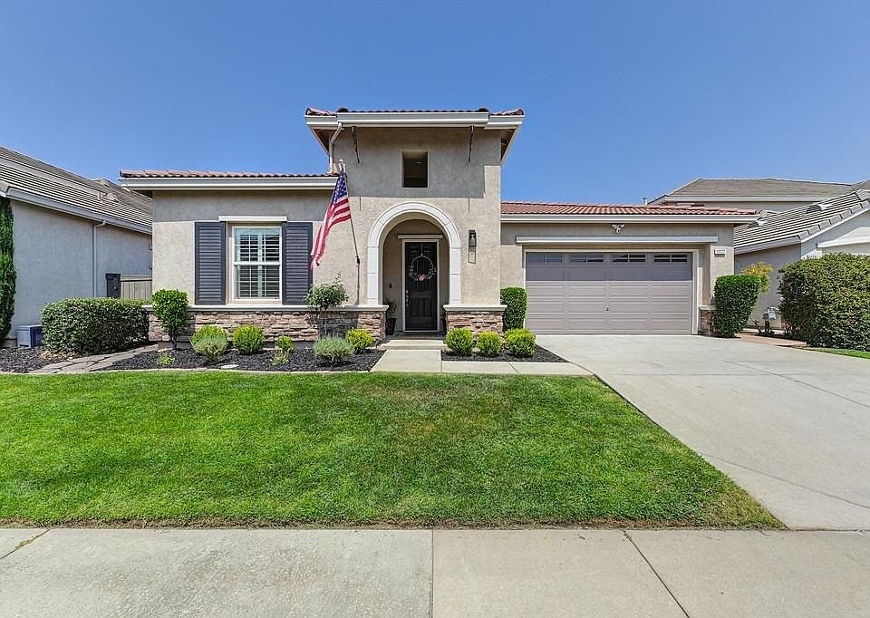 2nd image of 11777 Corino Way