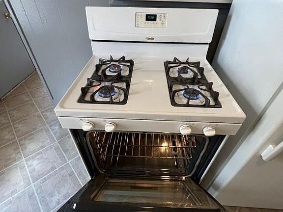 5th image of 5701 Lockwood Dr #57-10