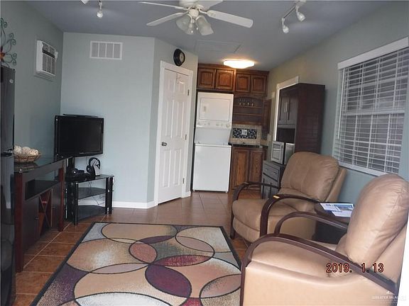 2nd image of 4009 Lark Dr