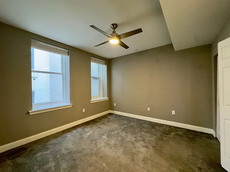 Apartment Units with In-Unit Laundry in Downtown Baltimore, MD! — Photo 27