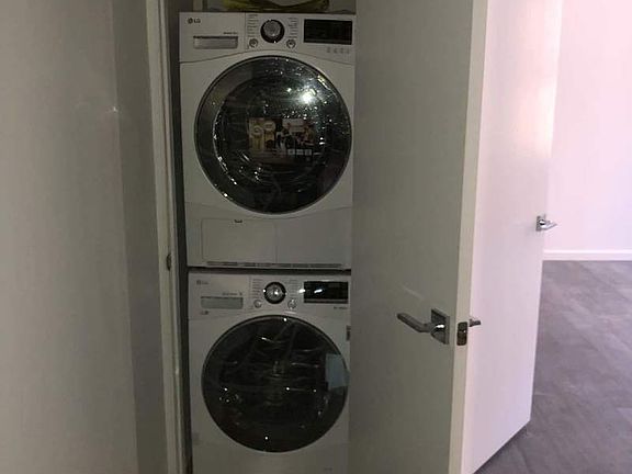 5th image of 11920 Union Tpke APT 3C1