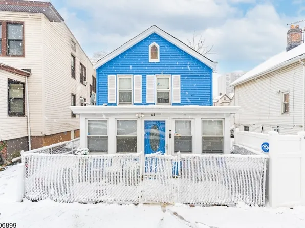 65 Cambridge St, East Orange City, NJ 07018