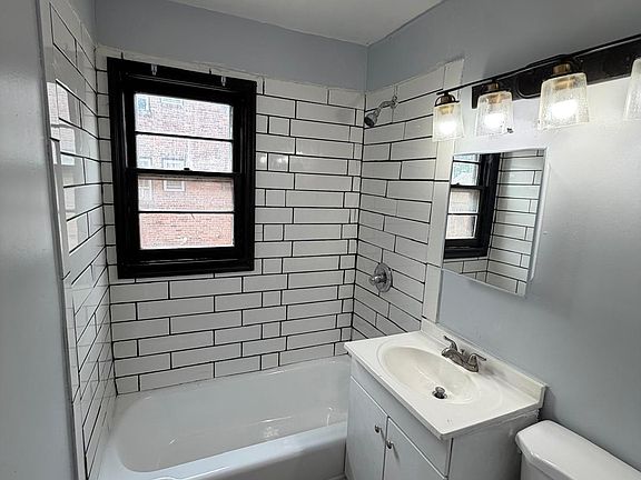 5th image of 1611 Oliver St #1R