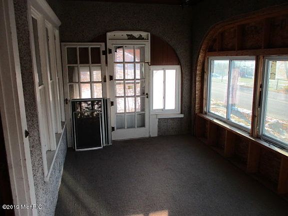 5th image of 407 N Cleveland Ave