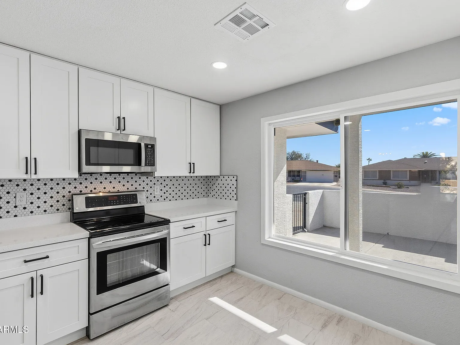 3 bed, 1508 sqft, $2,199 — Photo 2