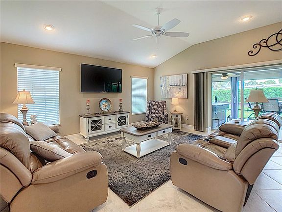 5th image of 3147 Lowe Ct