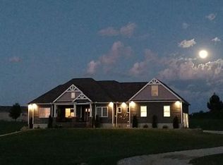 10640 S Tri Circle Ln, Haubstadt, IN 47639