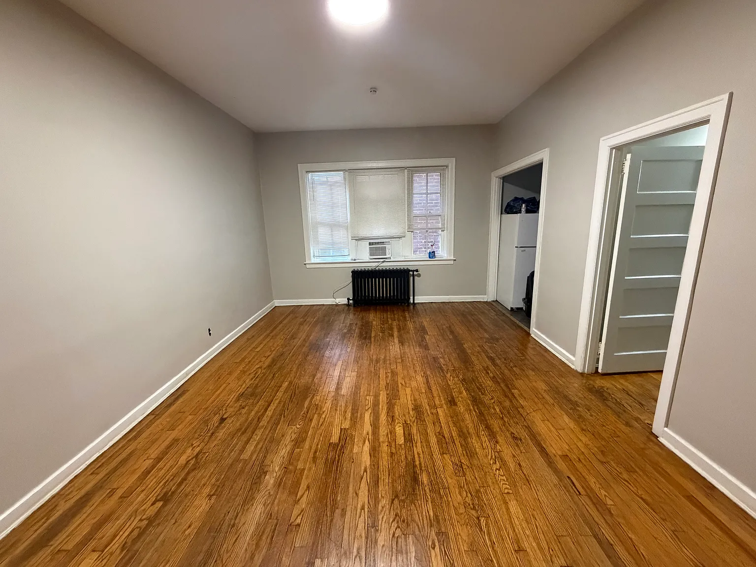 1 bed, 650 sqft, $1,300 — Photo 2