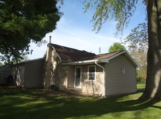2298 E 300th Rd N, Rochester, IN 46975