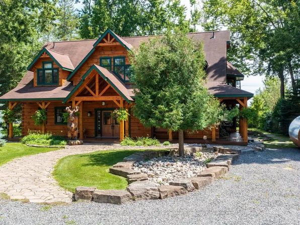 1040 Seven Heaven Ln, Bracebridge, ON P1L 1X2