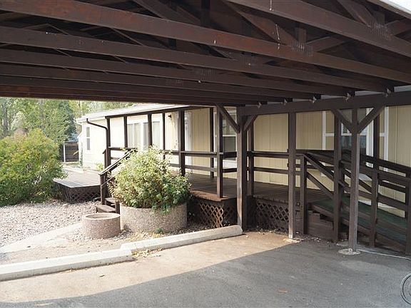 3rd image of 1685 Josephine Ave