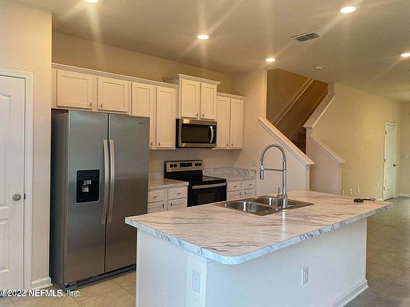 3rd image of 2878 Mule Deer Cir