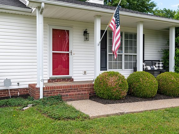 4th image of 280 Huntington Dr
