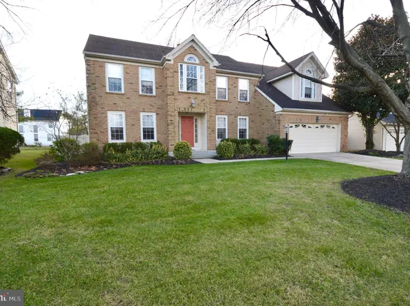 47 Saint Moritz Ln, Cherry Hill, NJ 08003