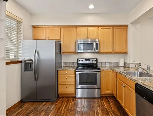 217 Sagebrook Ln — Photo 9