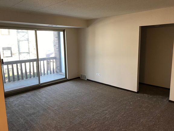 5th image of 13619 S Lavergne Ave APT 122