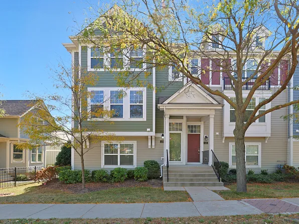 130 Waterbury Cir, Schaumburg, IL 60193