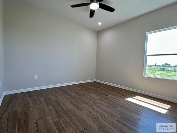 5th image of 5105 Red River Cir #5105