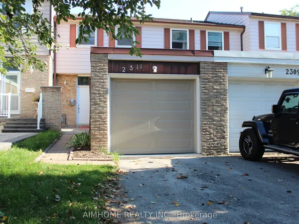 2311 Bridletowne Cir, Toronto, ON M1W 2L3