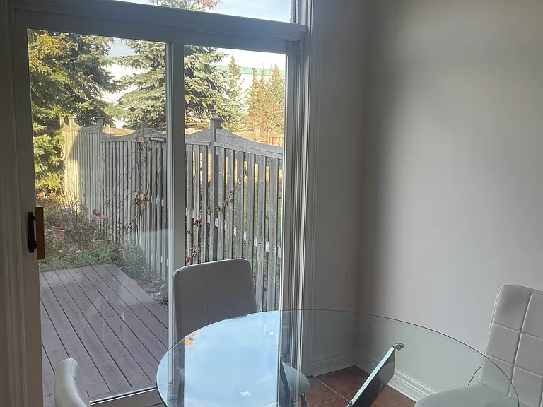 Ledbury Cres — Photo 7