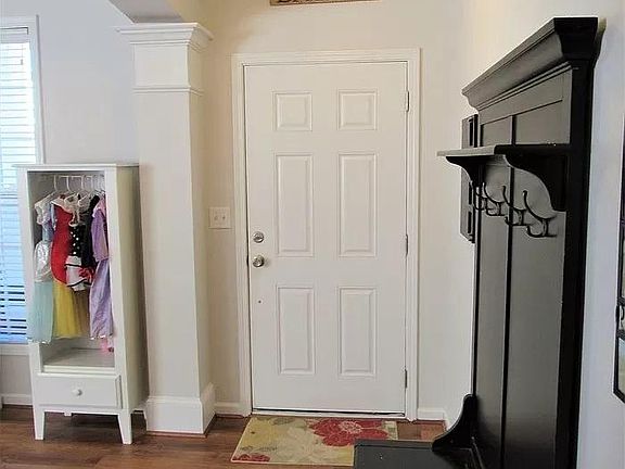 3rd image of 163 Autry Ave