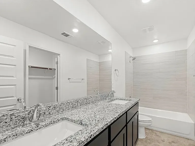916 Wax Myrtle Ct #A — Photo 4