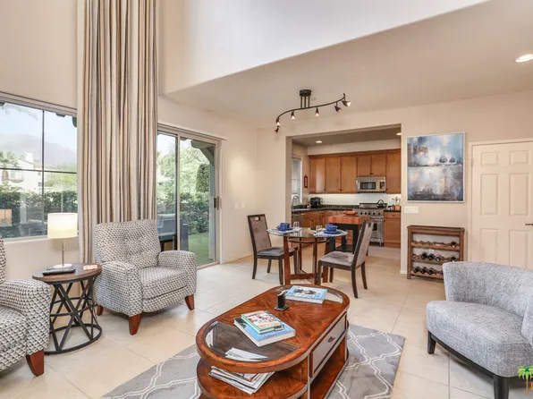 379 E Ameno Dr, Palm Springs, CA 92262