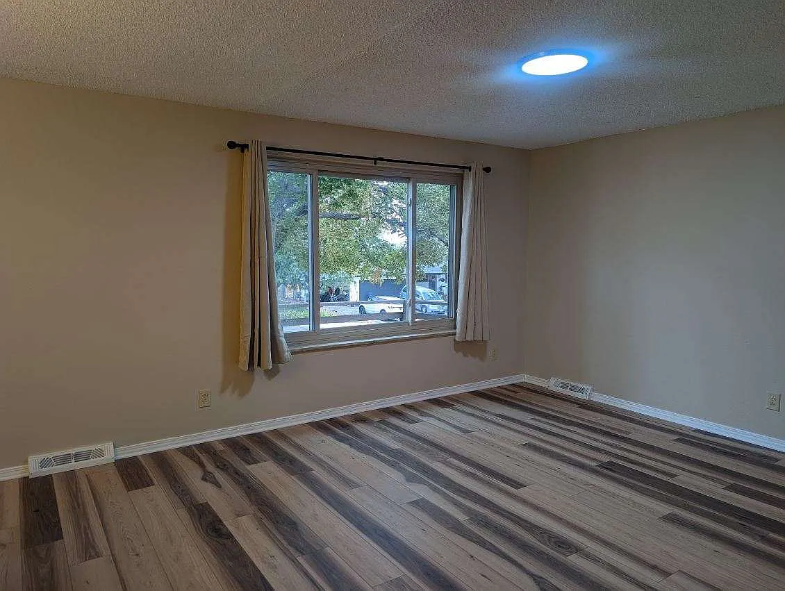 4 bed, 3.0 bath, 2090 sqft, $2,500 — Photo 3