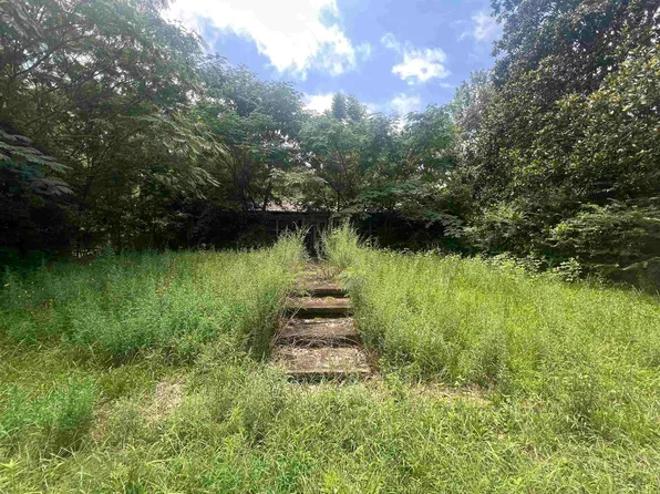 710 Carter Dr, Tuscumbia, AL 35674