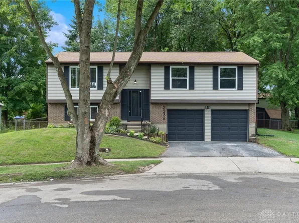 2236 Pin Oak Ct, Miamisburg, OH 45342