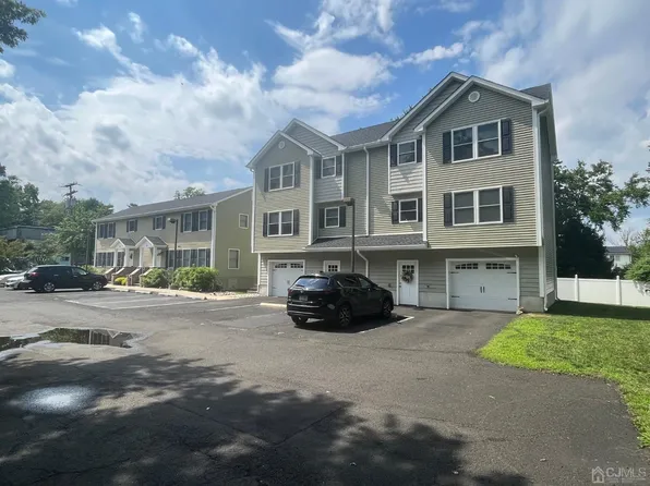 26 Brookside Ave #28, Sayreville, NJ 08872
