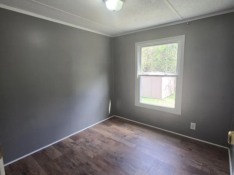 889 Tightsqueeze Rd #7 — Photo 5