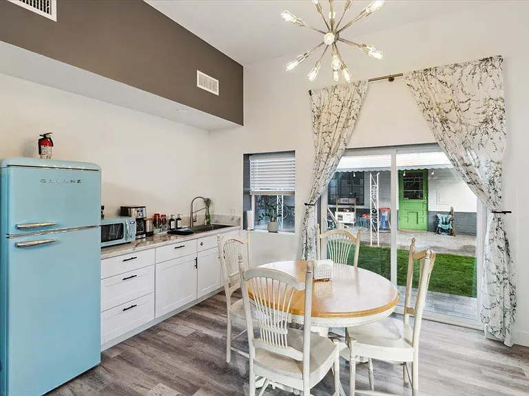 1701 W Mitchell Dr #CASITA — Photo 5