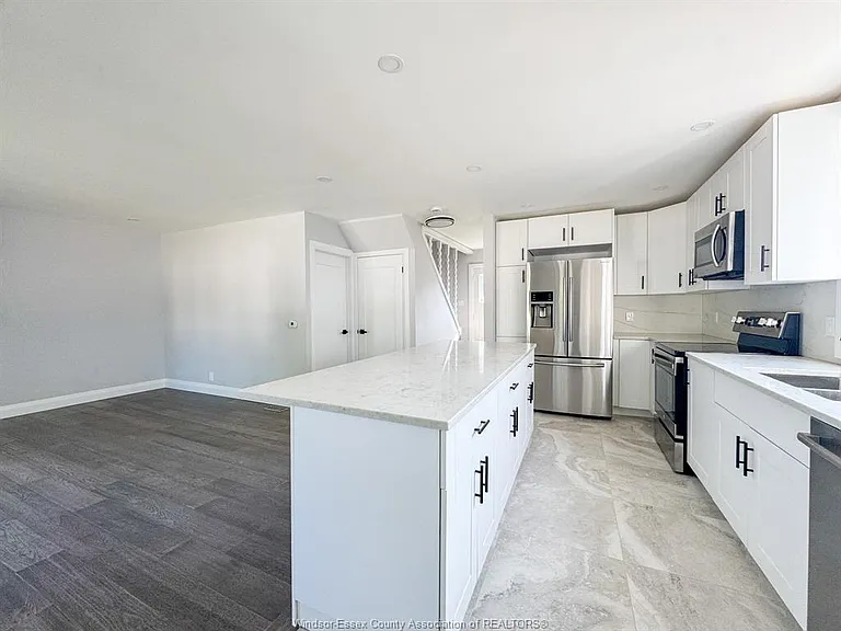 1774 Olive Rd — Photo 7