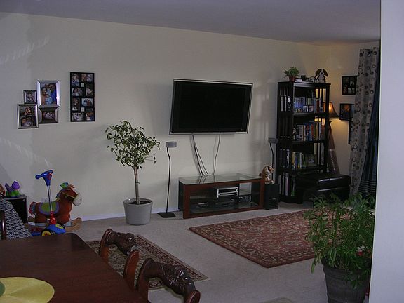 4th image of 609 Kappock St APT 6E