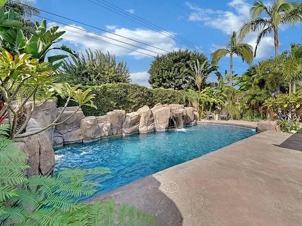 17589 Santa Monica Cir, Fountain Valley, CA 92708