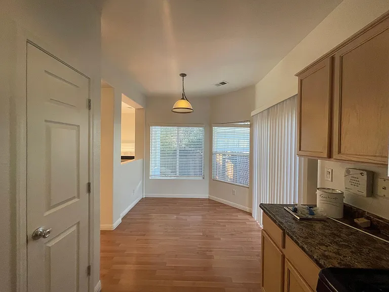 5358 Desert Peach Dr — Photo 8
