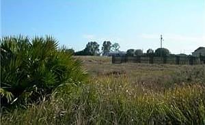 2nd image of 1716 W Salinas Rd