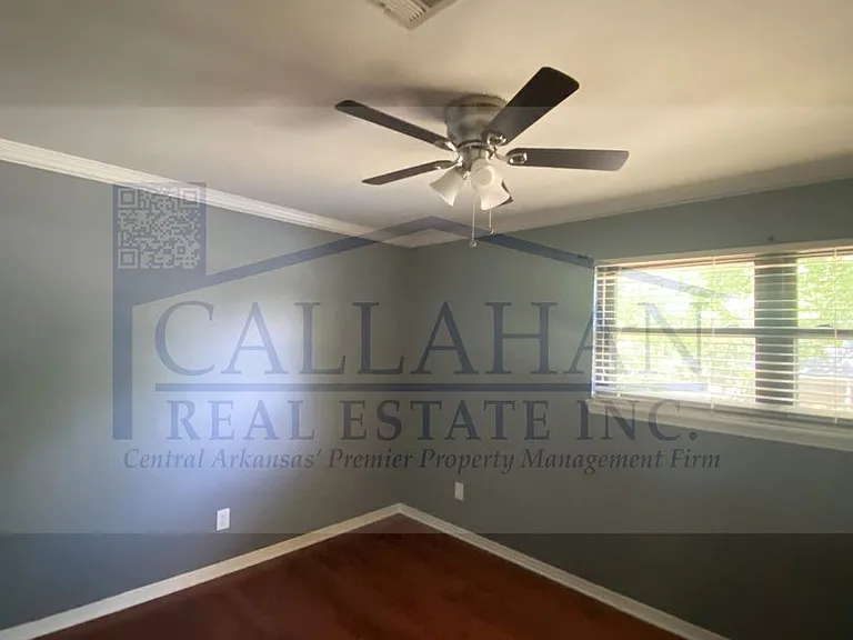 2811 Fox Glenn St — Photo 42