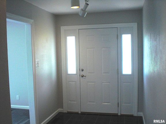 2nd image of 1006 Ivey Ln