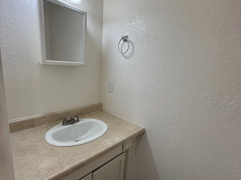 509 E Ridgecrest Blvd #B — Photo 10