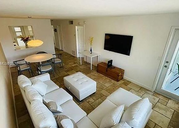 4th image of 240 Galen Dr APT 314
