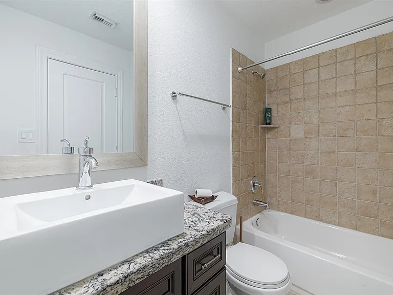1320 W 25th St #A — Photo 7