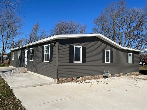 1351 N 4483rd Rd, Earlville, IL 60518