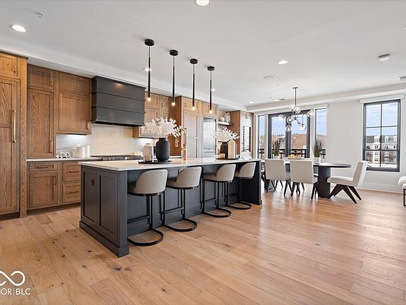 3rd image of 41 N Rangeline Rd #306