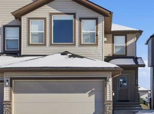 42 W Baysprings Way SW, Airdrie, AB T4B 4C4
