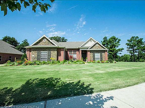 2nd image of 3335 Gunnison Dr