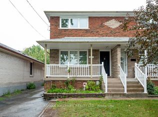 81 Granger Ave #4, Toronto, ON M1K 3L4