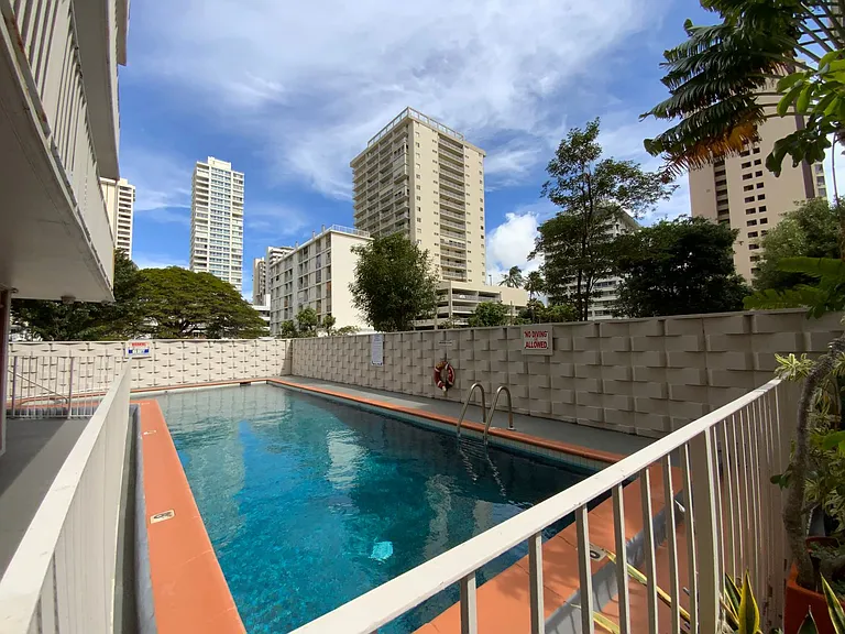 236 Liliuokalani Ave #202 — Photo 13